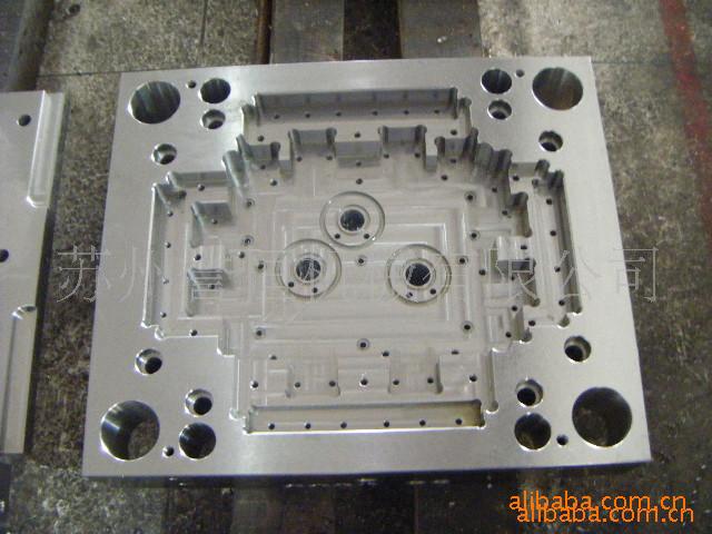 三色模模架加工 价格、厂家与模具标准详解